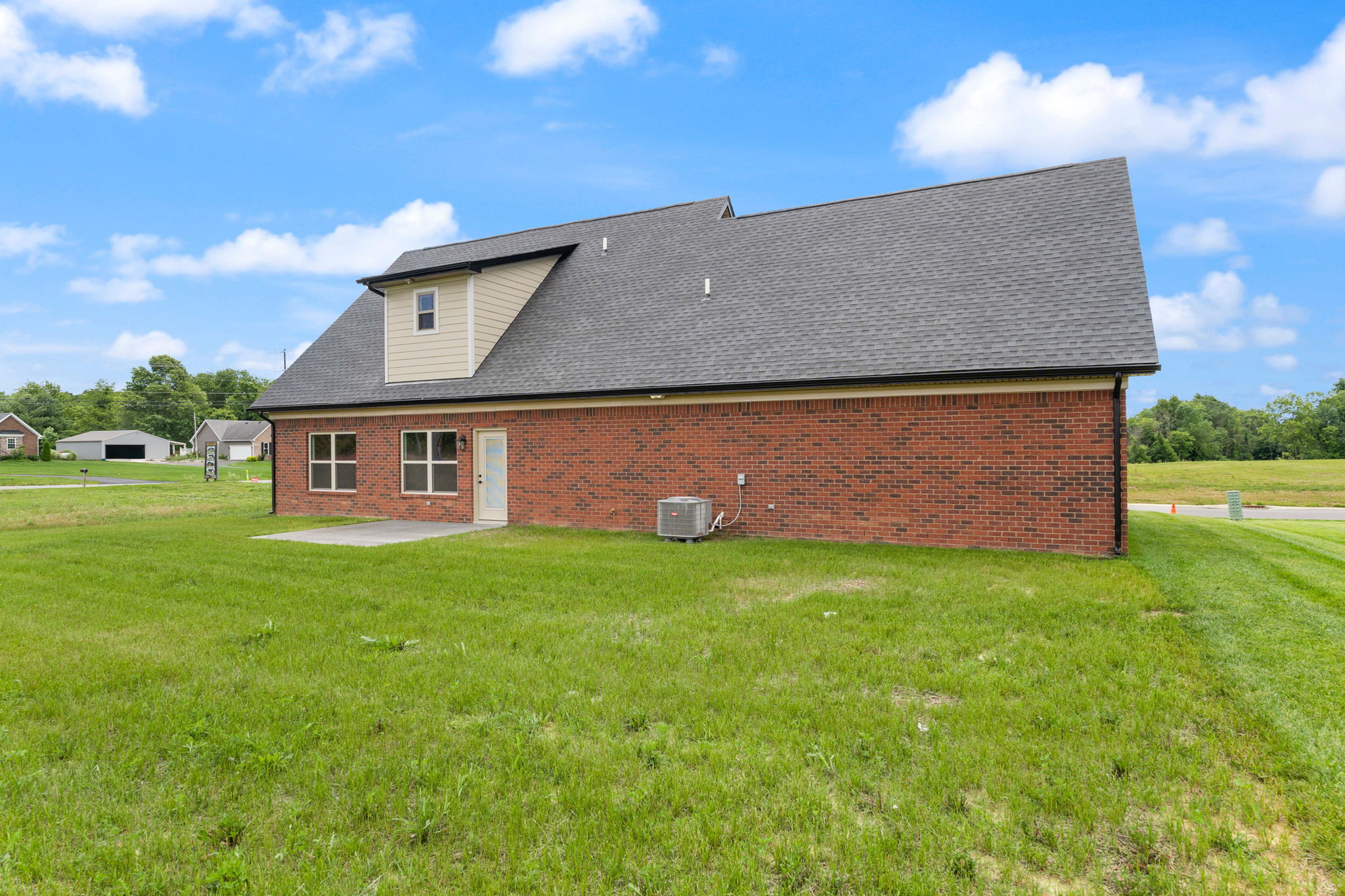 8 8138 Farming Way 12