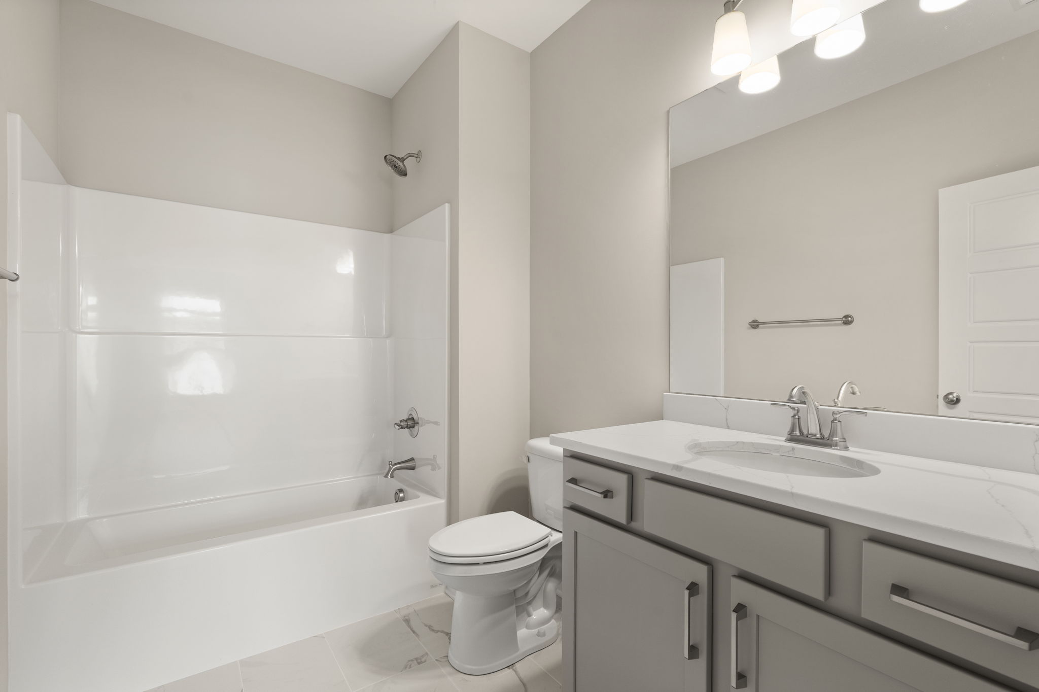 38 833 Kings Ct 9 (2)